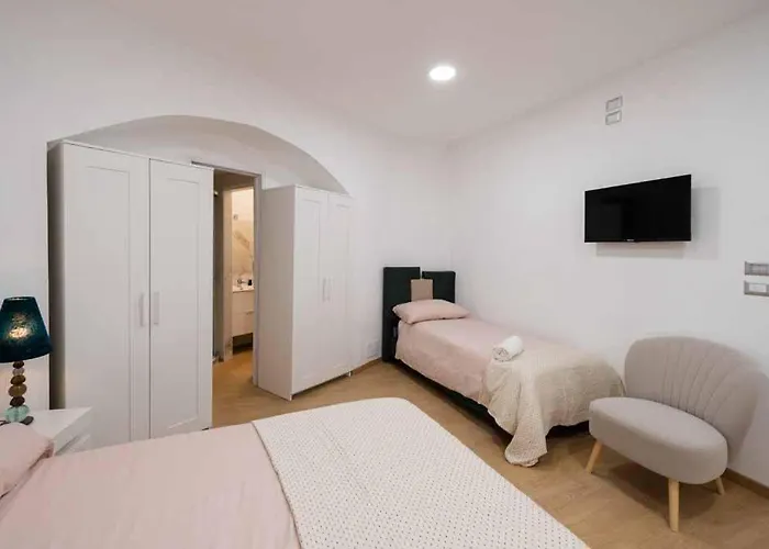 Bed & Breakfast Roomssixty-five